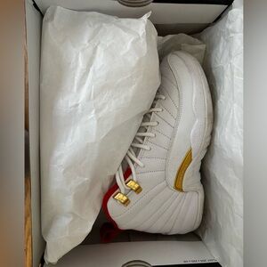 Air Jordan 12 Retro size 5